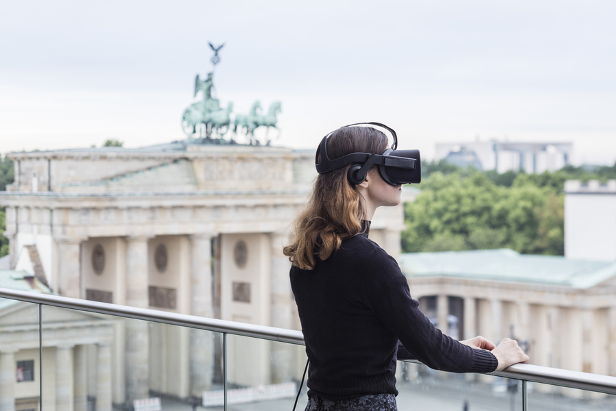 9. Berlin Biennale für zeitgenössische Kunst, 4.6.–18.9.2016; Jon Rafman, View of Pariser Platz, 2016; Courtesy Jon Rafman; Future Gallery, Berlin; Installationsansicht; Foto: Timo Ohler